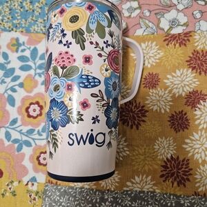 Swig Floral Insulated Tumbler Mug - Pink & Blue Floral